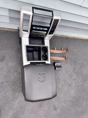 ✅ 09-12 RAM 1500-3500 LARAMIE PISO CONSOLA CENTRAL NEGRO KIT COMPLETO INTERCAMBIABLE Foto 1 de 4