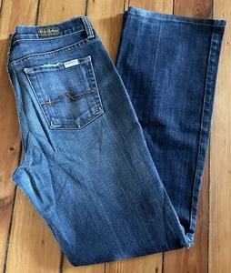 size 8 David Kahn woman's jeans slight boot cut, distressed pockets - Picture 1 of 9
