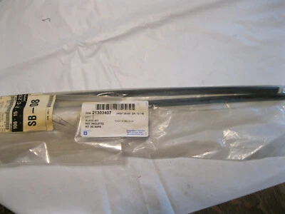 GENUINE GM OEM 21303407 Windshield Wiper Blade Kit Foto 1 de 4