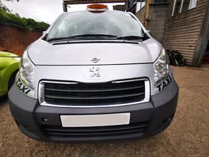 Peugeot Expert E7 2012 HDI L2 manual 2L diésel plateado LWB *coche completo roto - Imagen 1 de 11