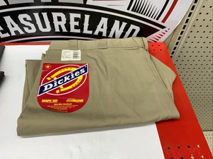 Dickies Shape Set stain release Pant size 56 x 32 - Picture 1 of 4