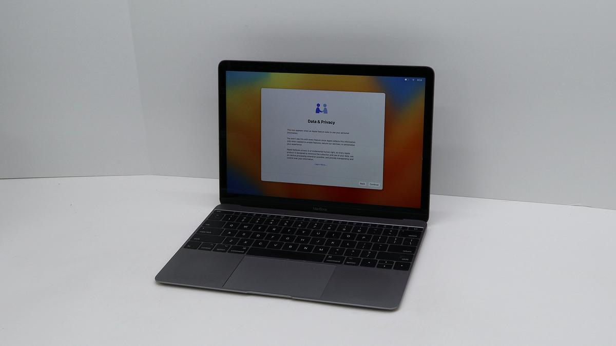 N*g様 Apple MacBook Retina 12インチ 2017（MacBook 報じ 12インチ 