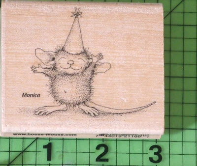House Mouse Monica So Big HMV17 Wood Mounted rubber stamp by Stampendous - Image 1 of 3