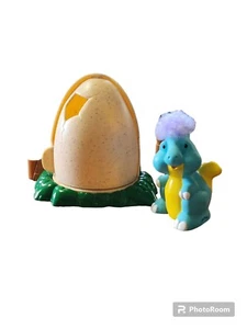 FISHER PRICE LITTLE PEOPLE DINOSAUR EGG BLUE DINO W/ PURPLE HAIR PRETEND PLAY - Picture 1 of 15