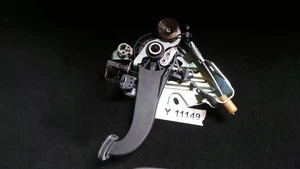 Y11149 Mercedes W204 W212 Bremspedal Parkbremse Feststellbremspedal A2044201684 - Picture 1 of 6