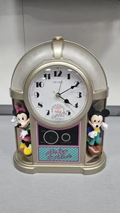 Disney Alarm Clock Mickey and Minnie Mouse Seiko Musical Light Up Vintage - Picture 1 of 7