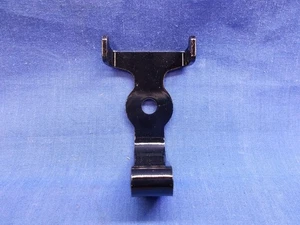Kawasaki 32122-010. OEM Helmet Holder Bracket. Fits Kawasaki Z1 KZ900 KZ1000. - Bild 1 von 8