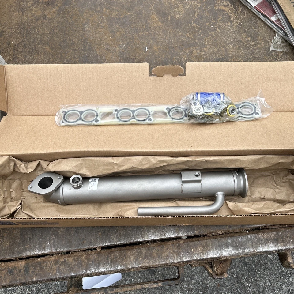 Refrigerador Cardone EGR para Ford Excursion Super Duty 2003 2004 Foto 1 de 4