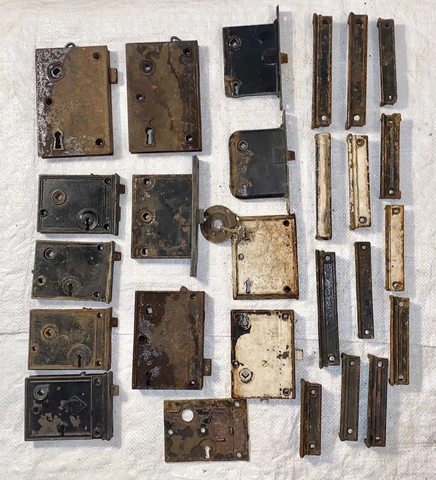 ANTIQUE SKELETON KEY TYPE DOOR LATCHES & CATCHES LOT - 26 PIECES - AS IS Cover