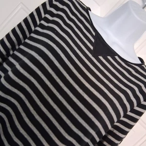 J Jill Tall gestreiftes schwarz grau Baumwoll Langarm Kleid mit Tasche - Bild 1 von 8