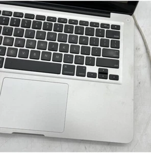 Apple MacBook A1278 13" (Late 2008) 2.4GHz, 4GB RAM. (bad bat, will not power on - Picture 1 of 12