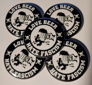 1x Love Beer Hate Fascism Button Punk Punkrock St. Pauli Oi Antifascist 161 GNWP - Bild 1 von 1
