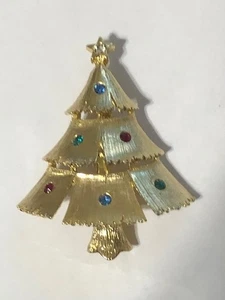 Broche prendedor árbol de Navidad con pedrería de colores JJ tono dorado cepillado - Imagen 1 de 5