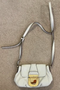 Cartera Michael Kors Off White Crema - Imagen 1 de 12
