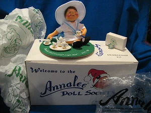 1997/98 Annalee Doll Society 7" Tea Time Logo Kid Membership Kit MADE IN USA - Bild 1 von 11