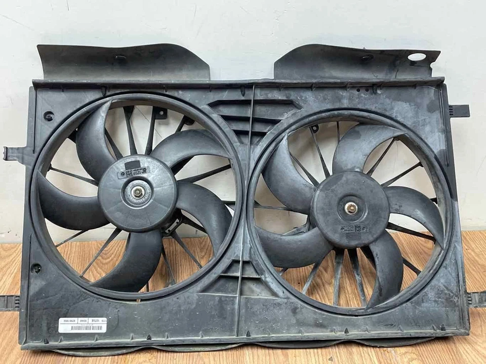 Вентилятор двигателя охлаждения в сборе 1115107VE подходит для 2008 - 2012 DODGE CALIBER 2,0 л - Изображение 1 из 4