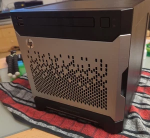 HP ProLiant MicroServer Gen8 mit Celeron 1610T 2GB RAM Entry EDITION - Bild 1 von 4