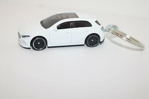 Hot Wheels Factory Fresh '19 white Mercedes-Benz CUSTOM diecast 5/10 1:64 scale - Bild 1 von 5