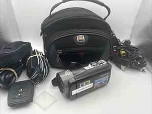 Sony DCR-SX85 Handycam 16GB 70x Zoom Blk w/Case & Accessories - TESTED (B1) - Picture 1 of 9