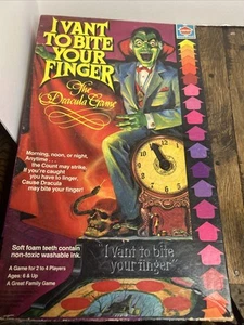 1981 Vintage Hasbro I Vant To Bite Your Finger Dracula Board Game Complete W Box - Picture 1 of 17