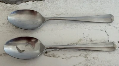 Towle Liberty Bell Supreme cucharas ranuradas y regulares para servir satinadas envío gratuito Foto 1 de 4