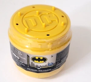 Batman 2-Inch Scale Collectible Mini Figure DC Comics - Bild 1 von 3