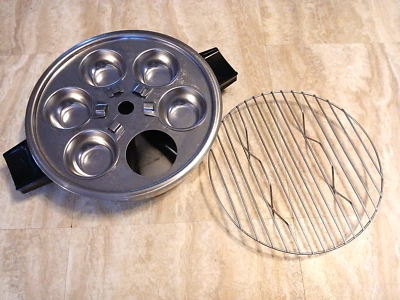 Vintage Stainless Steel Egg Poacher Pan, 5 Removable Egg Cups, Missing One - Image 1 of 4