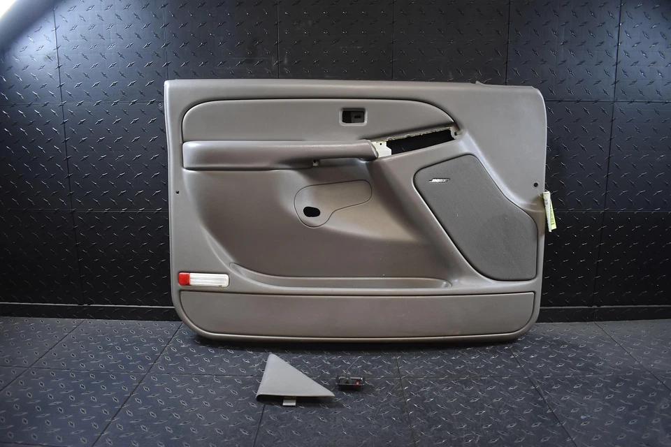 2006 GMC Yukon XL1500 Driver LH Left Pewter-922 Front Door Trim Panel Foto 1 de 4