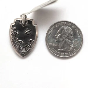 DAVID YURMAN Neu Herren Wellen Schild Verstärker Anhänger in Sterling & geschmiedetem Carbon - Bild 1 von 5