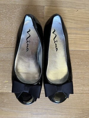 NINA GIRLS YOUTH PEGASUS BALLET FLATS WITH SATIN BOW - Black - Size 2 - Image 1 of 4