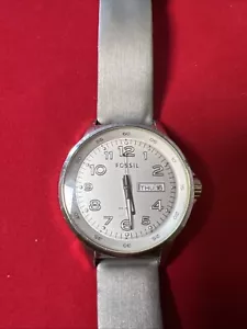 Fossil AM4433 White Dial Beige Leather Strap Women's Watch - Picture 1 of 6