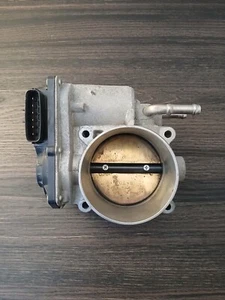 2005-2018 Throttle Body 3.5L Toyota Highlander, Camry, Sienna, Lexus 22030-0P050 - Picture 1 of 6