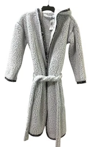 Vera Bradley Fluffy Fleece Bathrobe Size S/M Blue Paisley Open Front Belted NWT - Picture 1 of 4