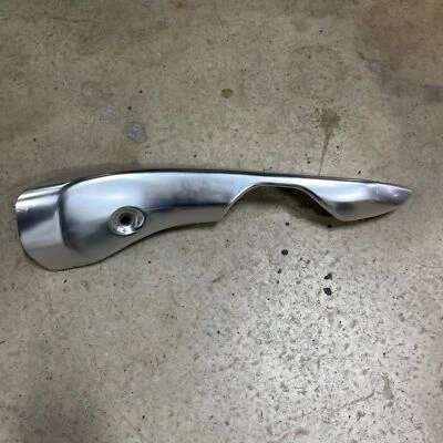 HAYABUSA OEM ESCAPE ESCUDO TÉRMICO LADO IZQUIERDO SOLO GEN 3 2022-2024 SUZUKI HAYABUSA Foto 1 de 4