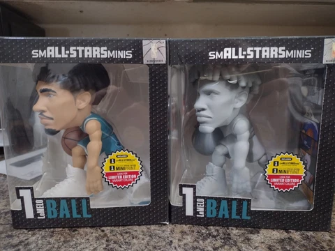 LaMelo Ball Charlotte Hornets 6 inch NBA smALL-STARS Minis 1 Grey + Base - 2 fig Cover