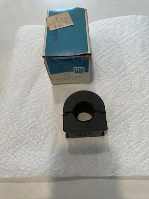 Buje de barra estabilizadora delantera para camioneta Chevrolet GM 3927019 1970 NUEVO EN STOCK FABRICANTE DE EQUIPOS ORIGINALES Foto 1 de 4
