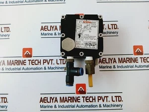 HANLA HL-HCT-100M Limit Switch - Picture 1 of 6