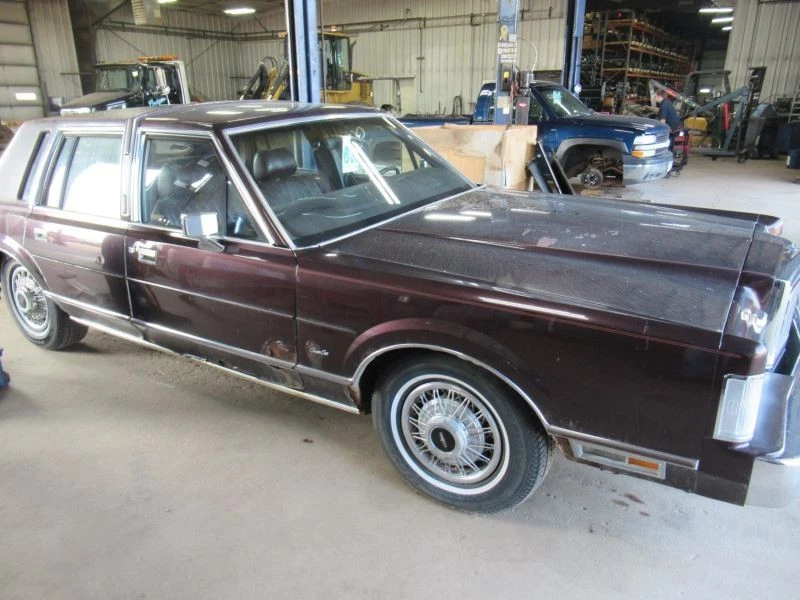 Brake Master Cylinder Fits 80-89 LINCOLN & TOWN CAR 267466 - Image 1 of 4