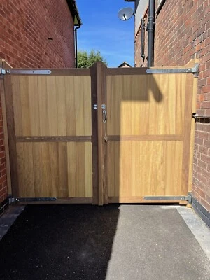 Iroko Hardwood Lodge Style Gates ( Please Read The Item Description )Advert Only - Image 1 of 4