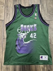 VTG Vin Baker Milwaukee Bucks Champion Jersey Size 40 Medium Big Deer - Picture 1 of 5