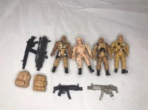 Vintage Army Men with Guns - Picture 1 of 2