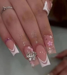 Uñas Postizas decoradas Acrílicas Falsas 24 Pack Colores Mariposa Francesa - Imagen 1 de 7