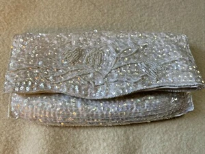 LA REGALE White Bridal Beaded Iridescent Sequin Satin Evening Purse Clutch NEW! - Picture 1 of 6