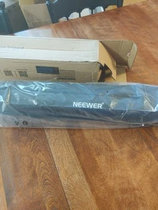 Neweer Tripod For Camera - Picture 1 of 6