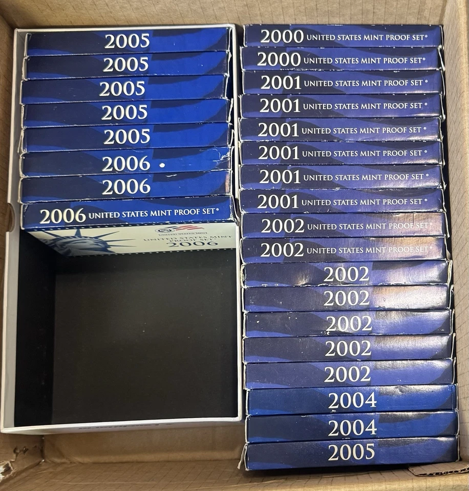 Venta Lote de 26 CONJUNTOS DE PRUEBA REVESTIDOS COMO NUEVOS EE. UU. 2000,01,02,04,05,06 Foto 1 de 2