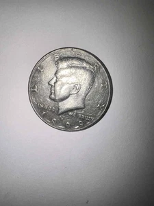 1999-D Kennedy Half Dollar Light Striked Stars On The Reverse Miss Print Error - Picture 1 of 3