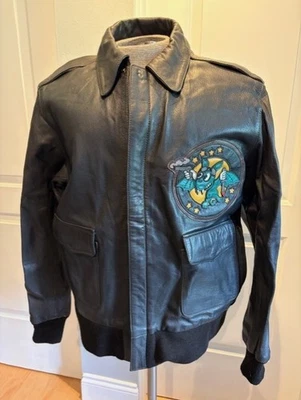 422 NIGHT FIGHTER SQUADRON, 9TH AIR GROUP, GOATSKIN  LEATHER A-2 JACKET, SIZE 46 - Image 1 of 4