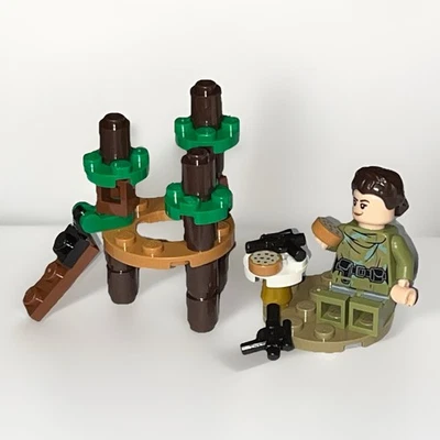 LEGO Star Wars Minifigure sw1296 Princess Leia Olive Green Endor & Ewok Play Set - Image 1 of 4