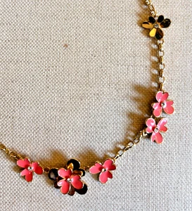 Kate Spade Pansy Blossom Necklace NWT Limited Edition Pink MSRP $148 - Bild 1 von 4