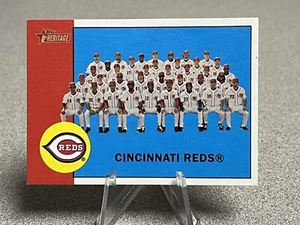 2012 Topps Cincinnati Reds Team Photo #63 - Picture 1 of 2